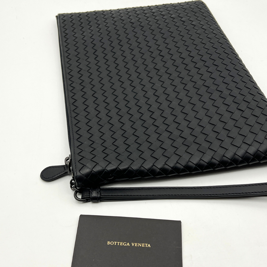 Intrecciato Nappa pouch with wristlet