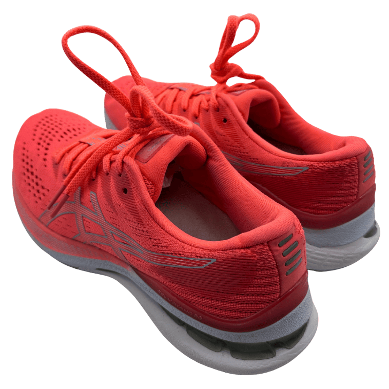 Gel-Kayano 28