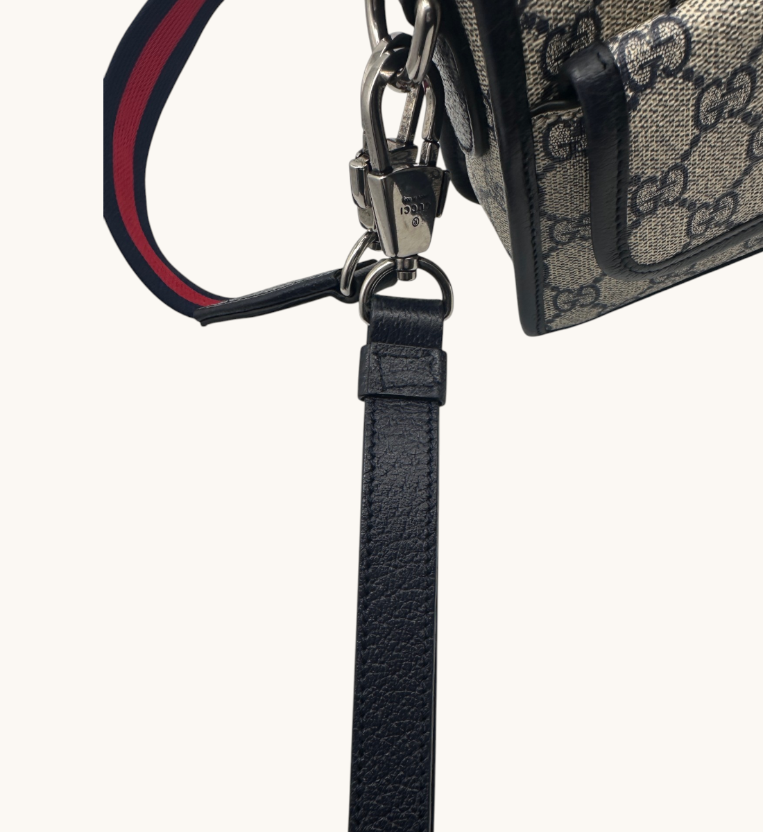 GG Supreme Canvas Messenger Bag