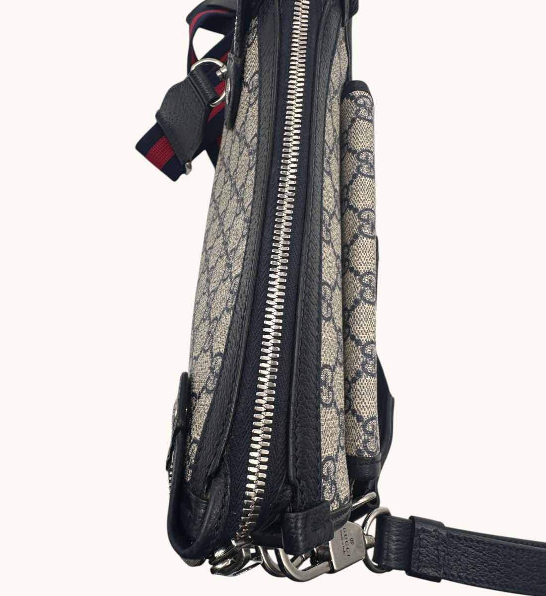 GG Supreme Canvas Messenger Bag