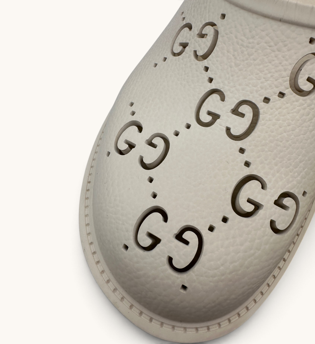 GG-Perforated Rubber Clogs