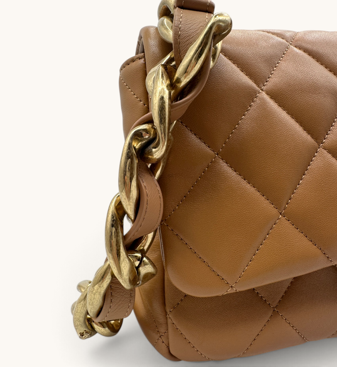 22S Large Funky Chain Flap