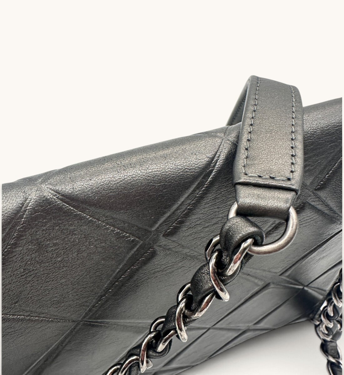 Propeller Flap Bag