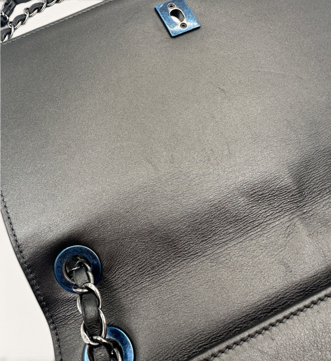 Propeller Flap Bag