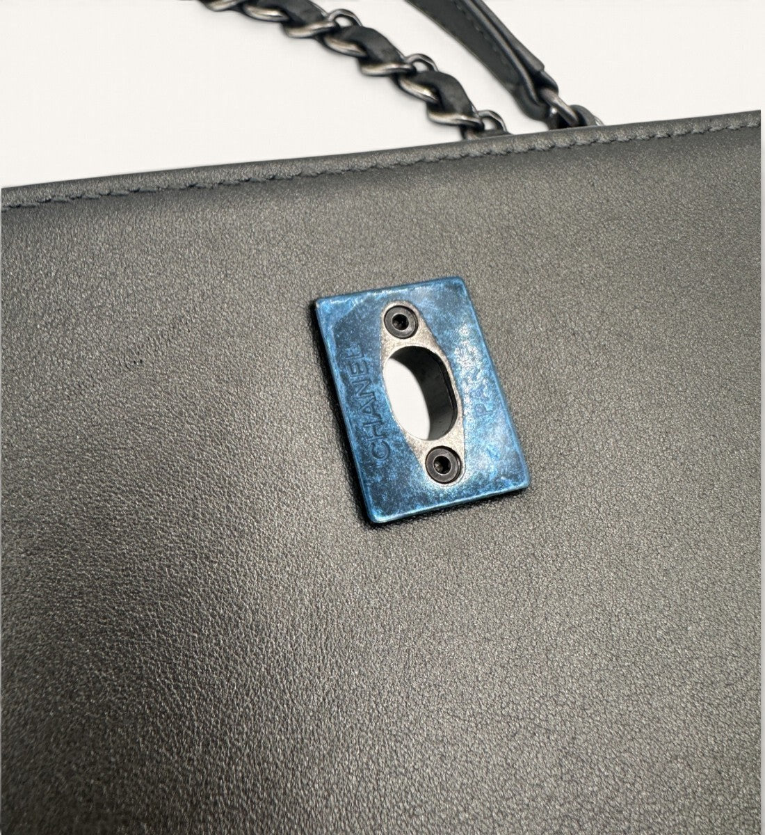 Propeller Flap Bag