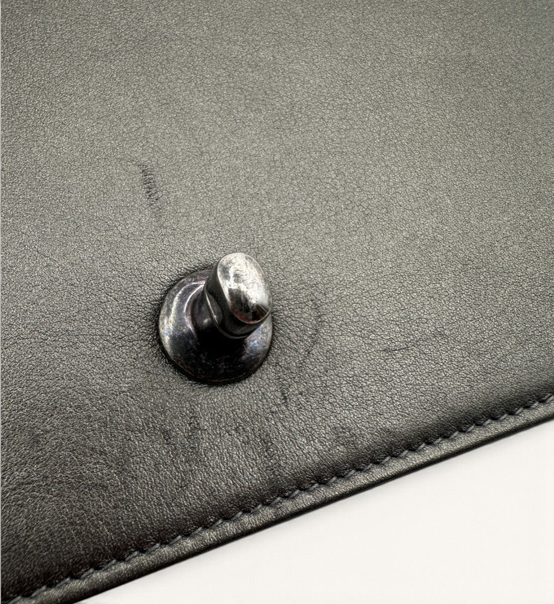 Propeller Flap Bag