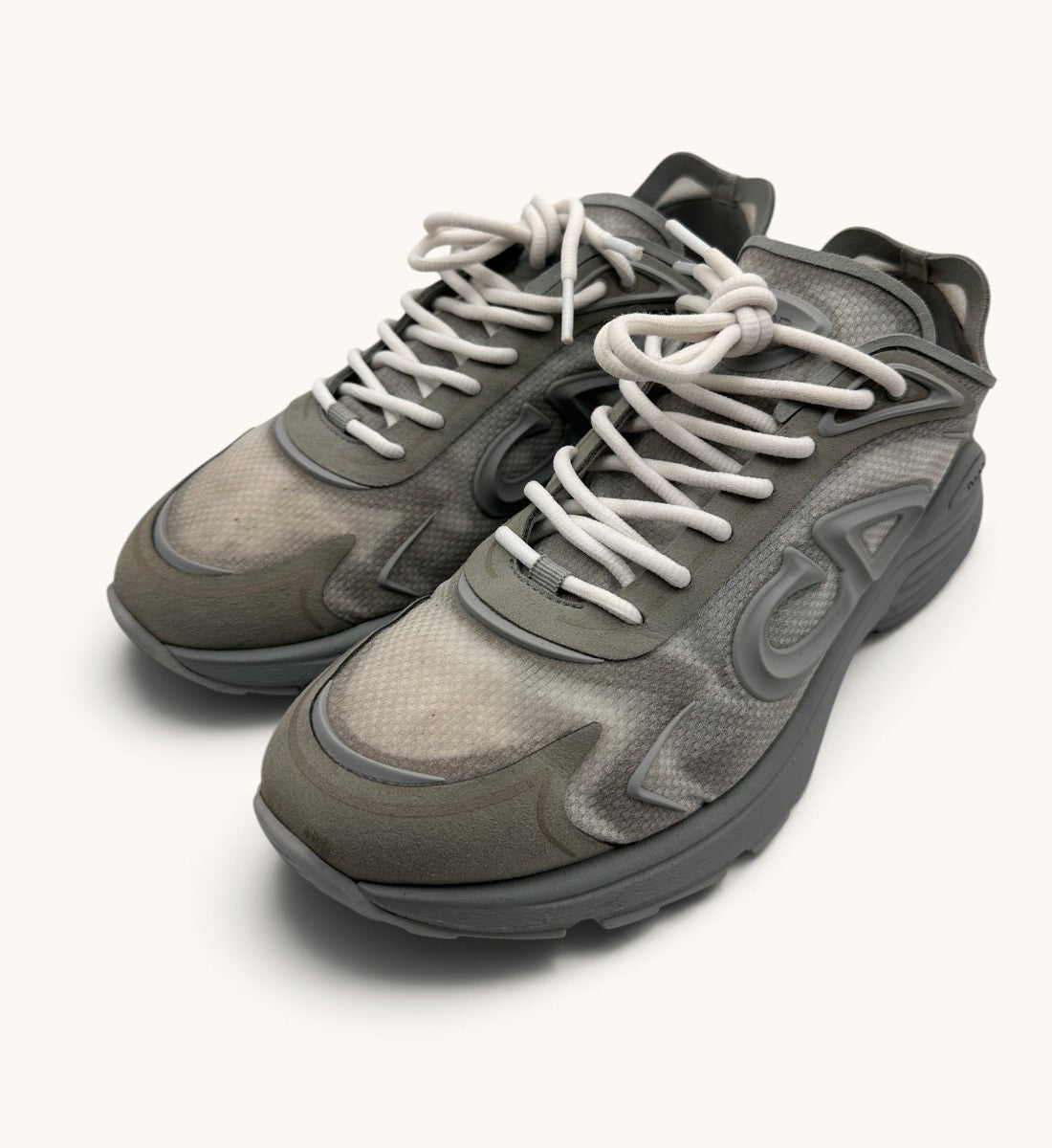 B30 Sneakers