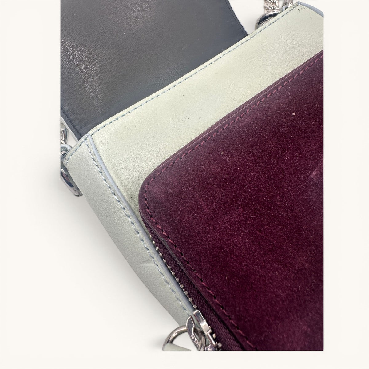Kenzo · Kenzo Paris · mini bag · top handle bag · crossbody bag · tassel bag · colour block · grey leather bag · chain strap · designer handbag · second hand luxury · prabangios rankinės · naudota rankinė · Kenzo originali