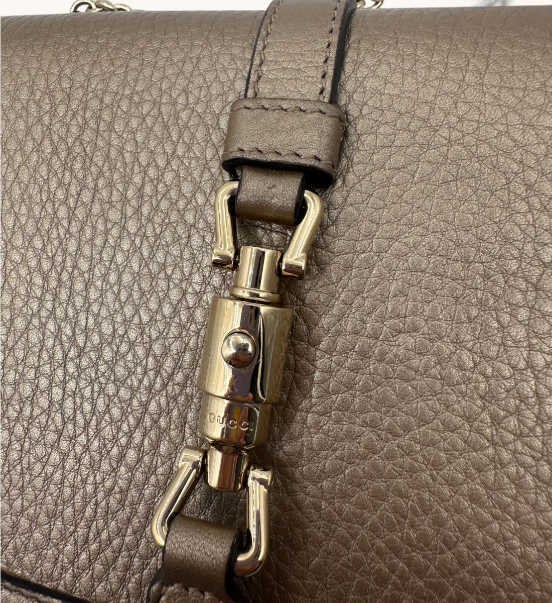 Gucci Broadway Piston Wallet On Chain