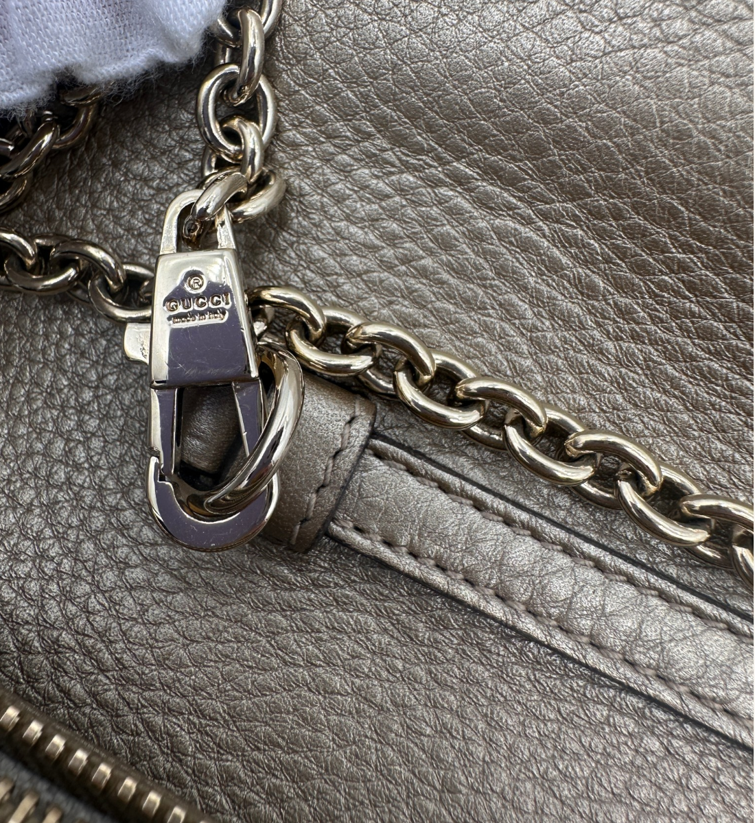 Gucci Broadway Piston Wallet On Chain