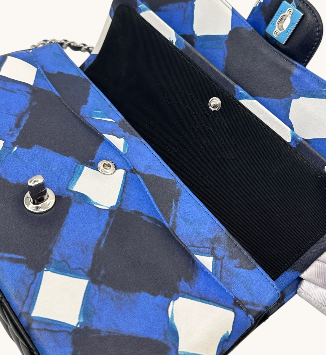 Timeless Classic Flap Medium Bag