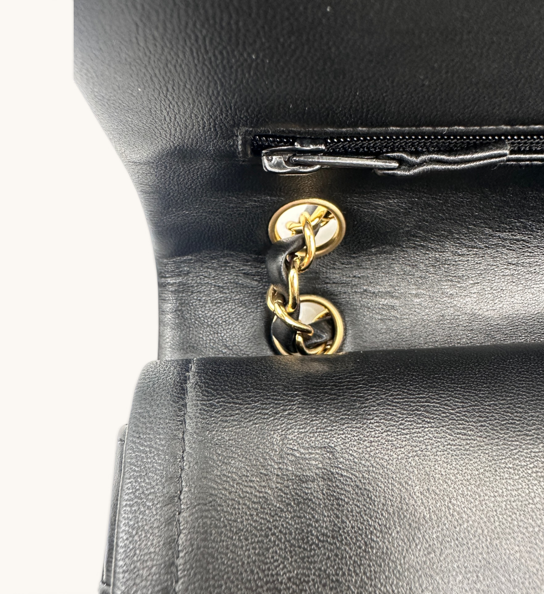 Classic Double Flap Medium