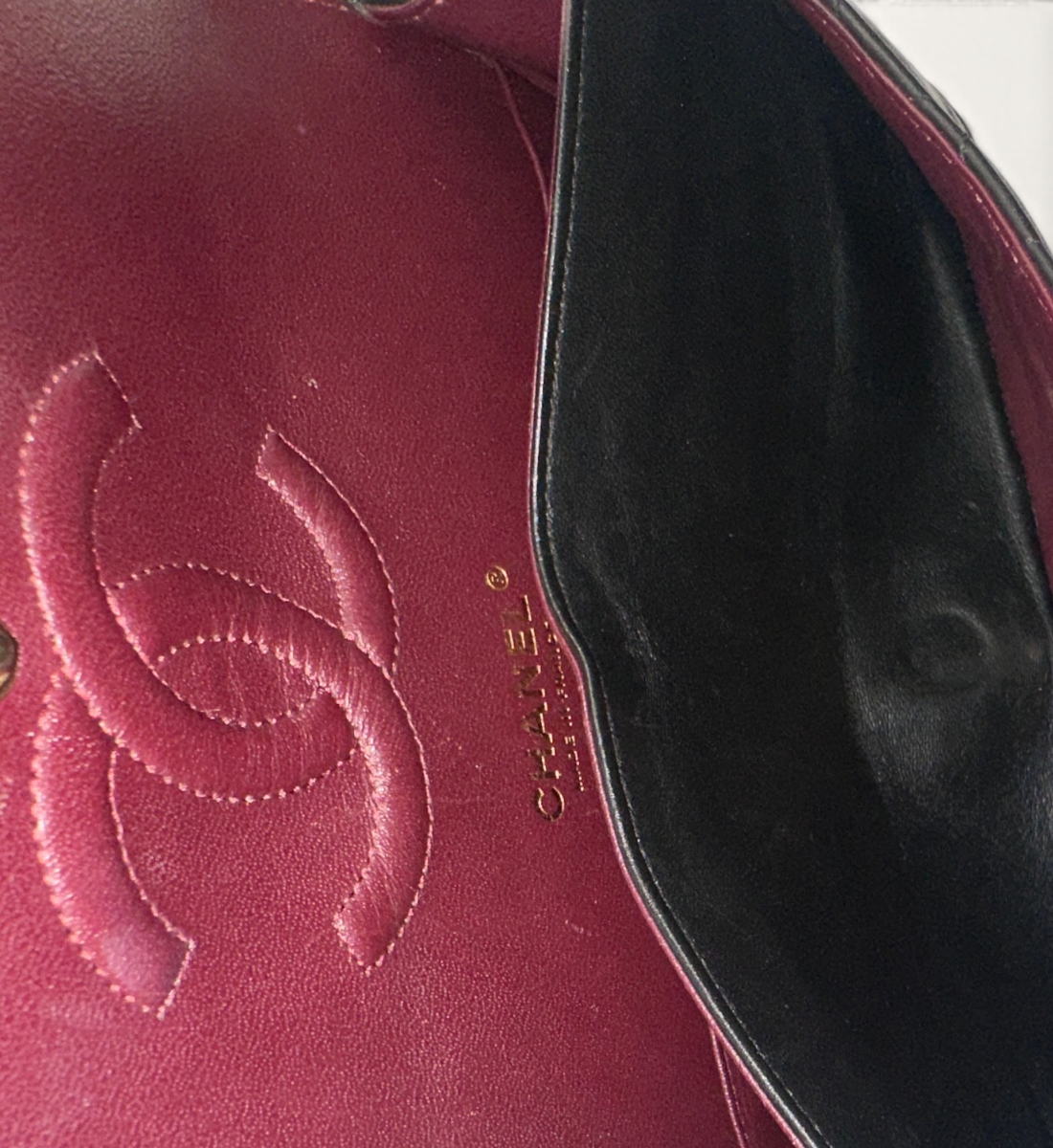 Classic Double Flap Medium