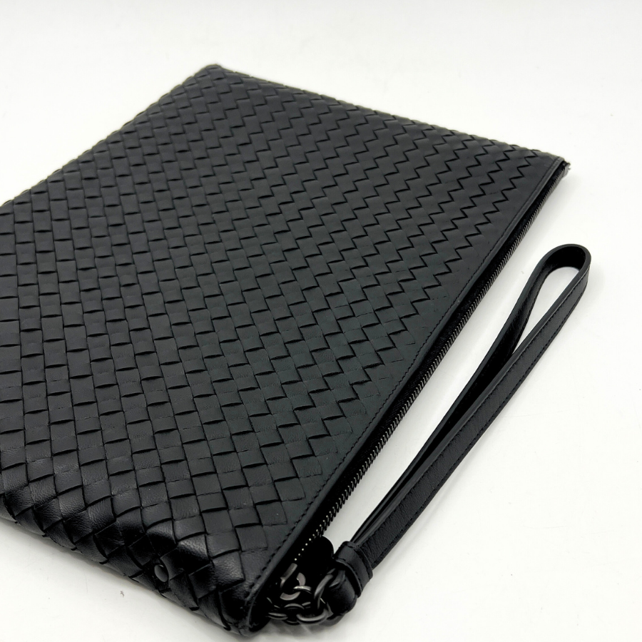 Intrecciato Nappa pouch with wristlet