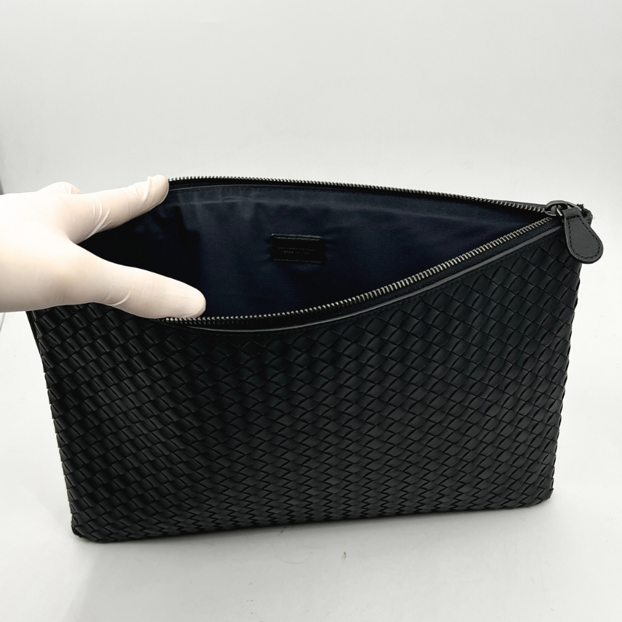 Intrecciato Nappa pouch with wristlet