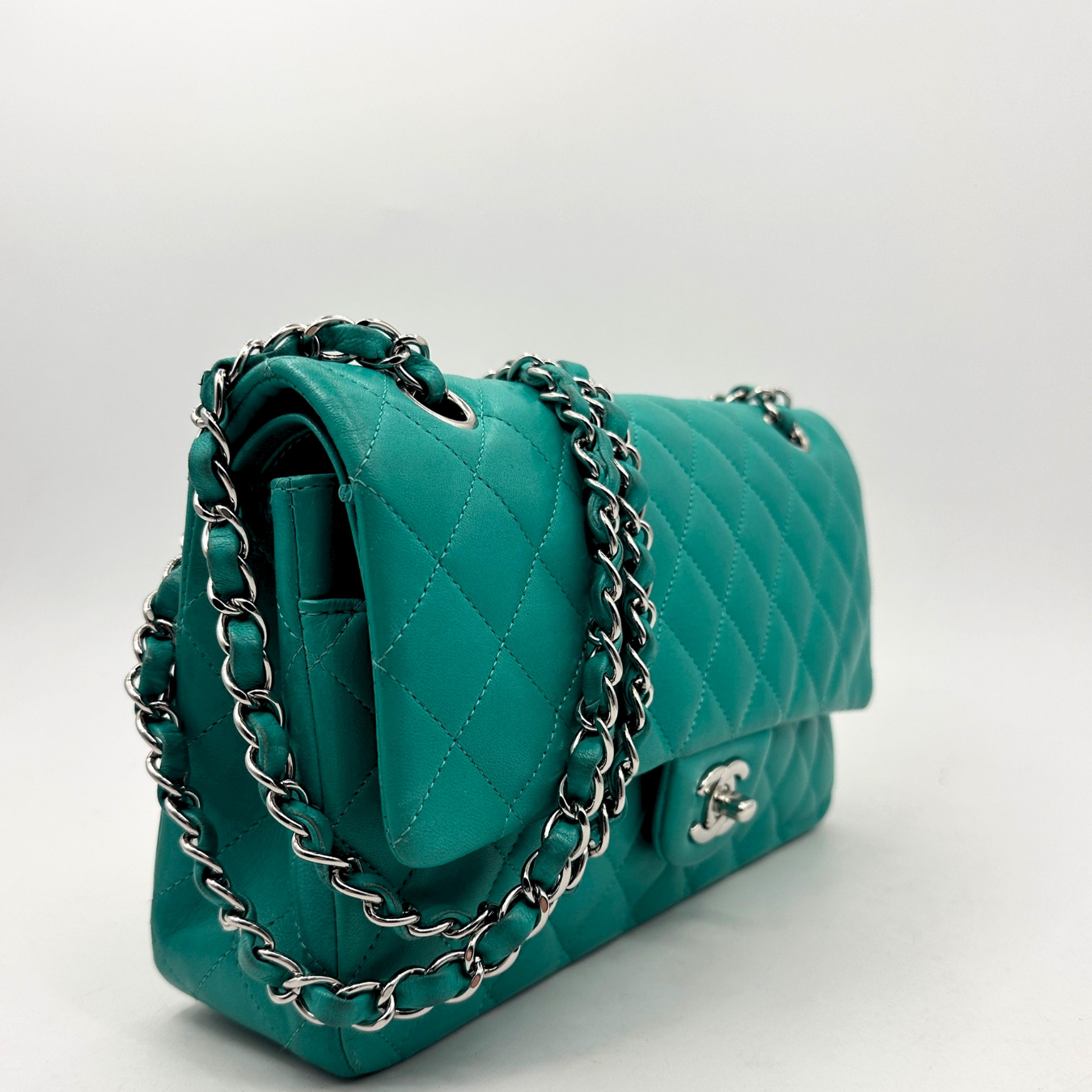 Timeless Classic Medium Double Flap Bag