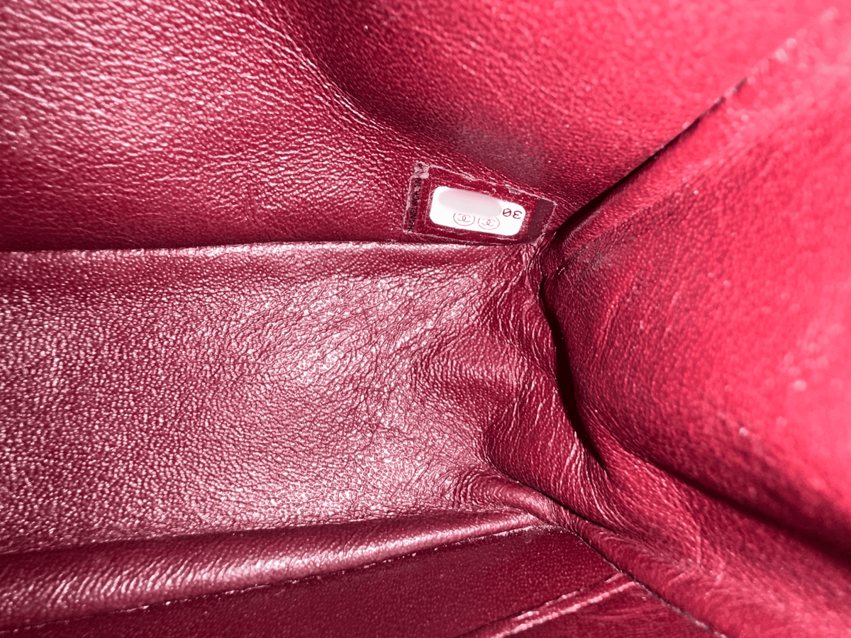 Classic Double Flap Medium