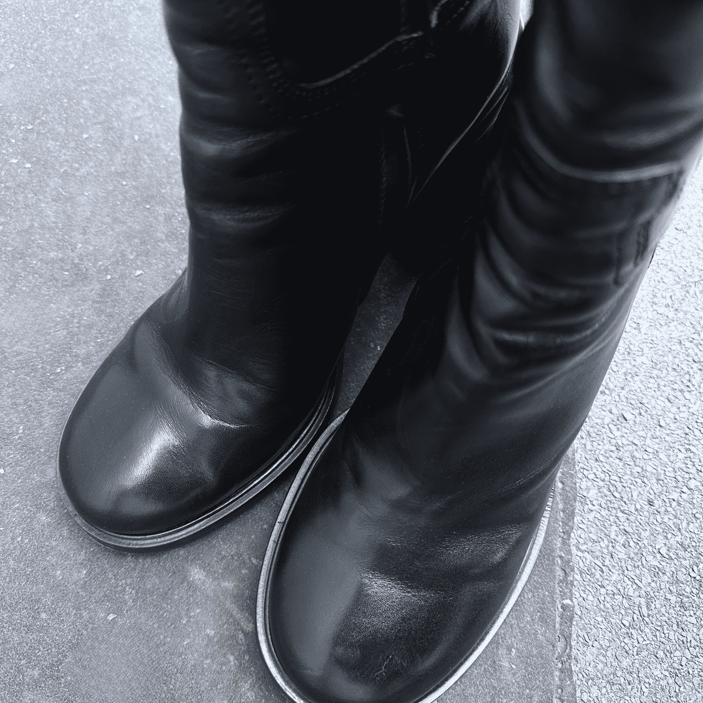 X010 Boots