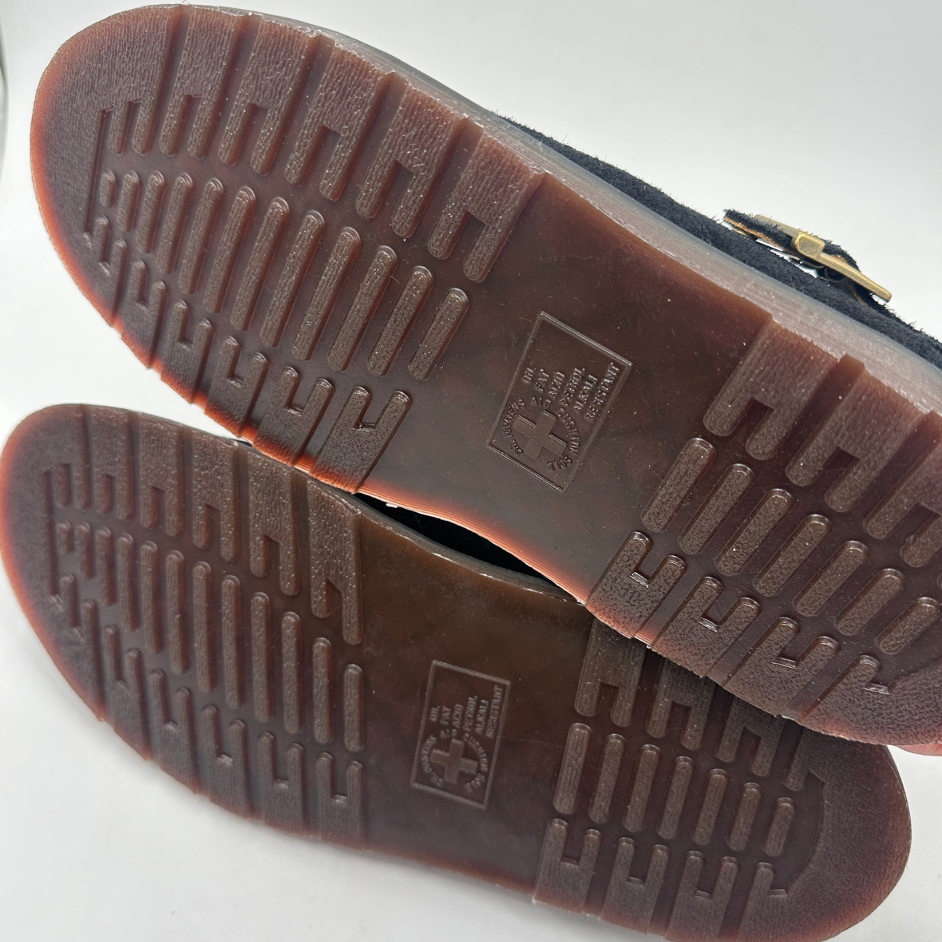 Isham Oasis Suede Mules