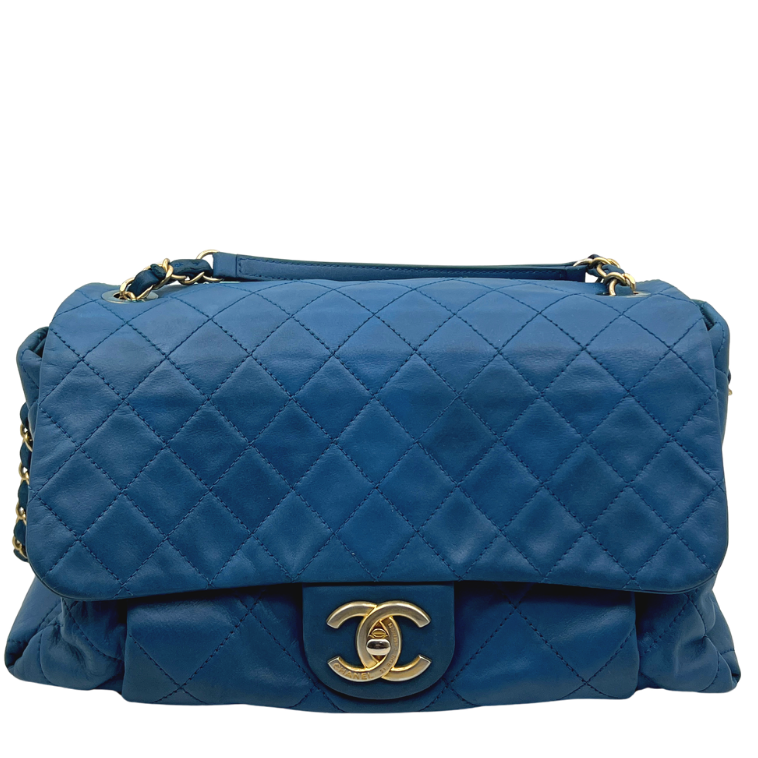 Iridiscent Large Classic Quilted Flap Bag