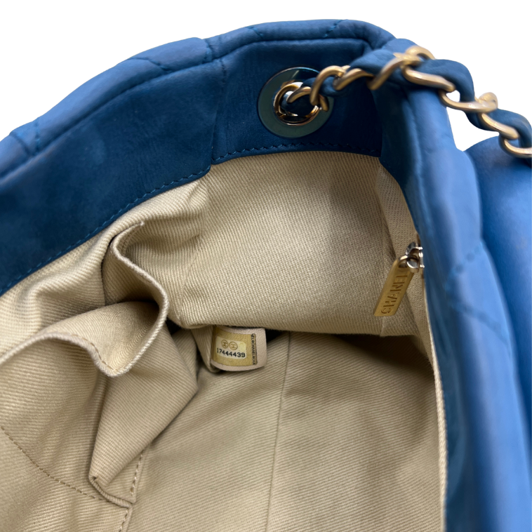 Iridiscent Large Classic Quilted Flap Bag