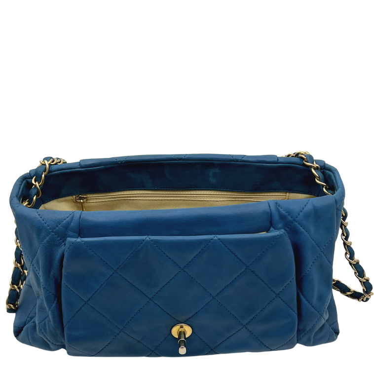 Iridiscent Large Classic Quilted Flap Bag